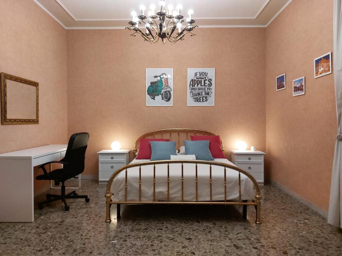 12Min Da Roma Centro Stanza Grande E Luminosa Hotell Ciampino Exteriör bild